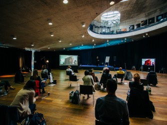 (P)oživljene konference